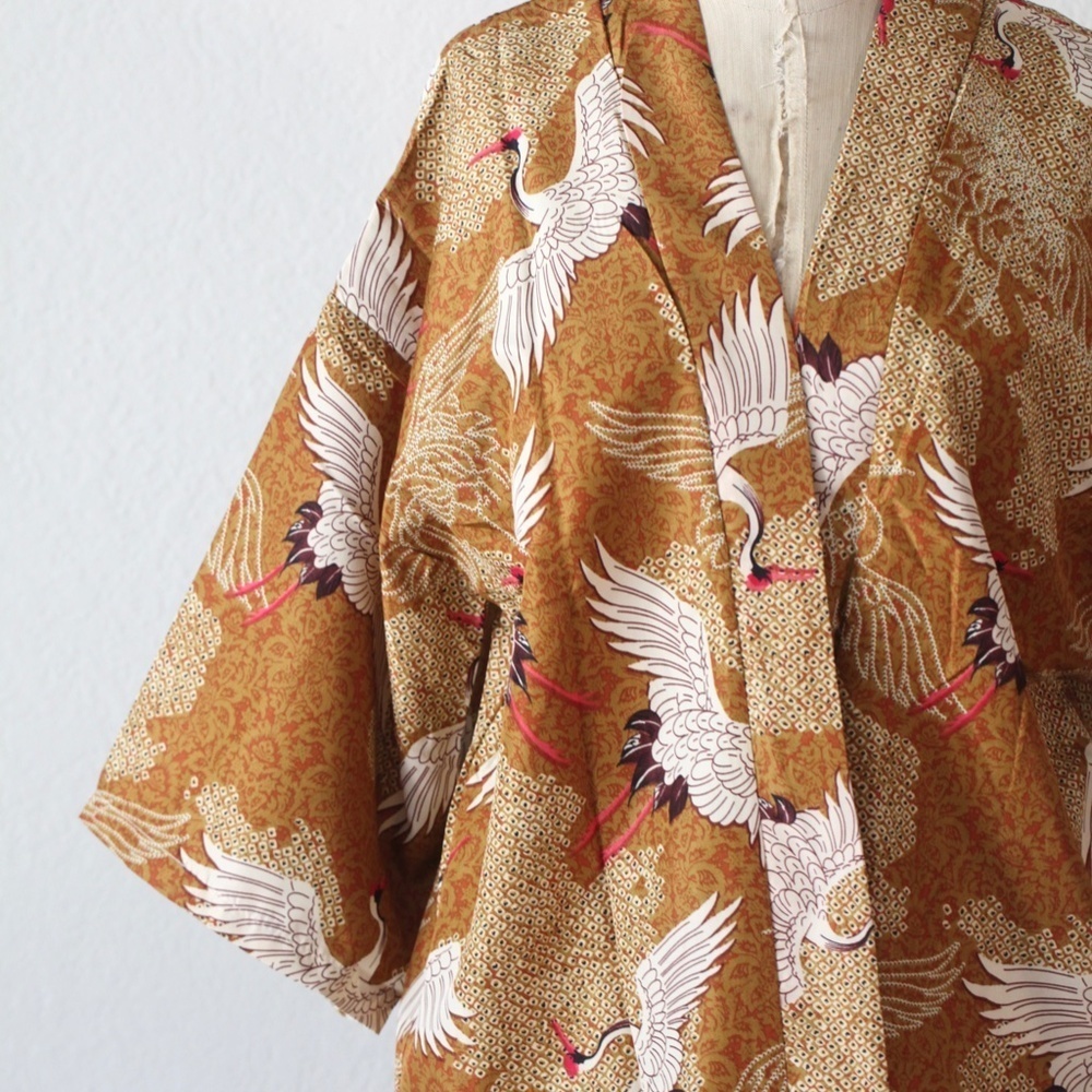 Japanese Haori / Kimono Robe - Gold yellow Crane Patern - Unisex OS - Picture 2 of 7